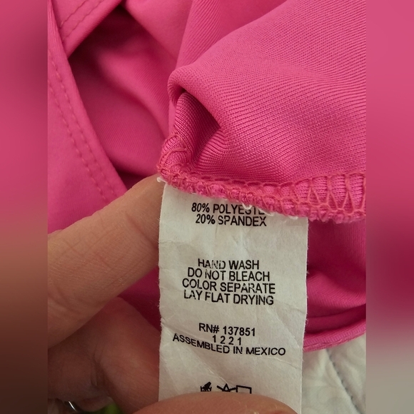 Live In The Moment Hot Pink Button Bodysuit One Shoulder Top Women's Size Medium - Picture 3 of 9